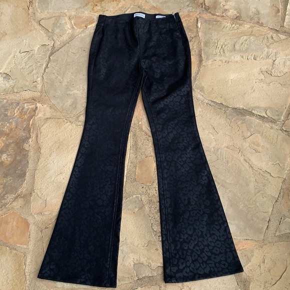 Sofia Jeans in Black Leopard Stretch - Picture 4 of 11